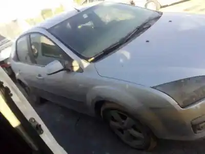 Veículo de Sucata ford focus berlina (cap) ambiente (d) do ano 2005 alimentado g8da