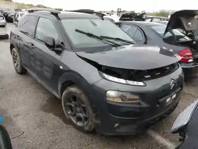 Veículo de Sucata citroen c4 cactus feel do ano 2001 alimentado 9h02