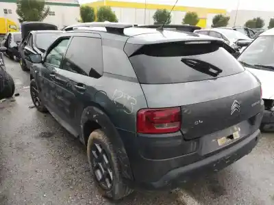 Veículo de Sucata citroen c4 cactus feel do ano 2001 alimentado 9h02