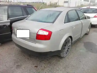 Scrapping Vehicle audi a4 berlina (8e) 2.5 v6 24v tdi of the year 2003 powered ake