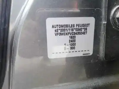 Veículo de Sucata peugeot 207 confort do ano 2001 alimentado kfv