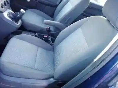 Здавання транспортного засобу ford c-max (cb3) ambiente року 2001 потужний extranjero