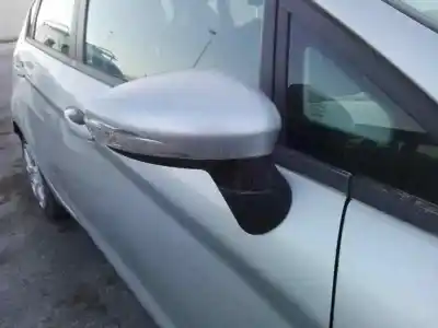 Veículo de Sucata ford fiesta (cb1) ghia do ano 2001 alimentado f6jd