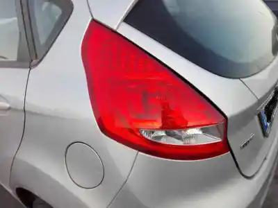 Veículo de Sucata ford fiesta (cb1) ghia do ano 2001 alimentado f6jd