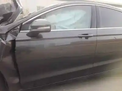 Veículo de Sucata ford mondeo turn. business edition 180 cv / 132 kw do ano 2001 alimentado t8cc