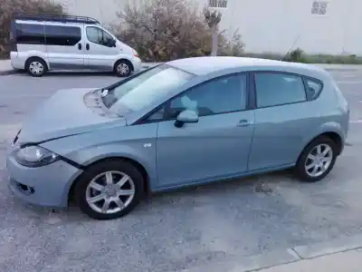 Veículo de Sucata seat leon (1p1) comfort limited do ano 2001 alimentado bkc