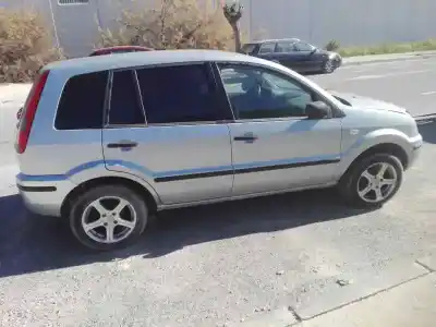 Здавання транспортного засобу ford fusion (cbk) ambiente року 2001 потужний f6ja
