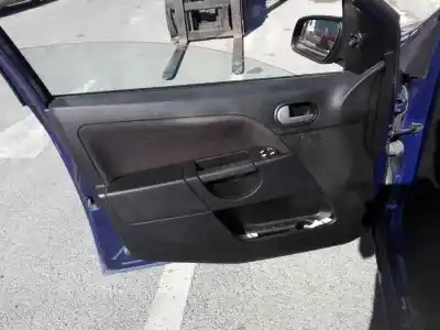 Veicolo di demolizione ford fiesta (cbk) ambiente dell'anno 2001 alimentato f6jb