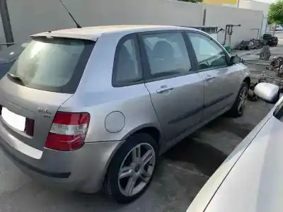 Veicolo di demolizione fiat stilo (192) 1.9 jtd cat dell'anno 2003 alimentato 192a1000