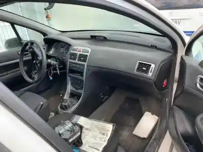 Veículo de Sucata peugeot 307 break / sw (s1) break xr do ano 2001 alimentado rhydw10td