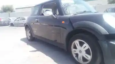 Scrapping Vehicle mini mini (r50, r53) cooper of the year 2001 powered w10b16a