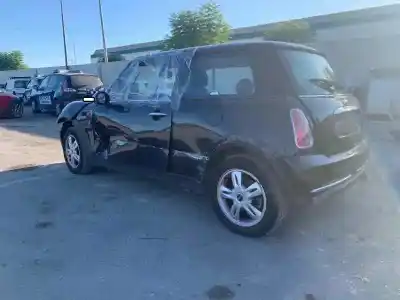 Scrapping Vehicle mini mini (r50, r53) cooper of the year 2001 powered w10b16a