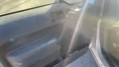 Veículo de Sucata FORD TOURNEO CONNECT (TC7) Kombi Corta do ano 2004 alimentado D/HCPA