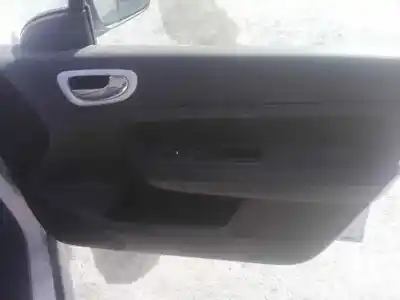 Veículo de Sucata peugeot 307 (s1) xr do ano 2003 alimentado rhy