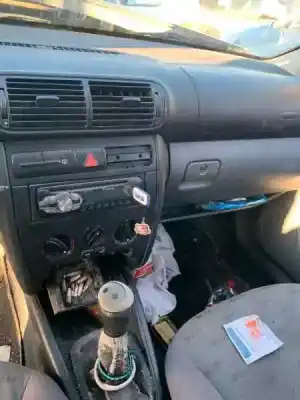 Здавання транспортного засобу seat leon (1m1) 1.9 tdi року 2001 потужний asv