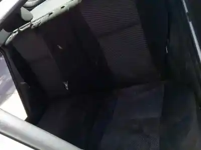 Veículo de Sucata toyota corolla (_e12_) 1.4 d (nde120_) do ano 2006 alimentado d-1nd