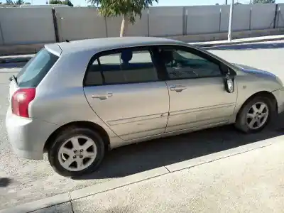 Veículo de Sucata toyota corolla (_e12_) 1.4 d (nde120_) do ano 2006 alimentado d-1nd