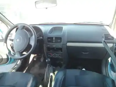 Утилизация автомобиля RENAULT CLIO II FASE II (B/CB0) Authentique 58 CV / 43 KW года 2003 питание D7F G7