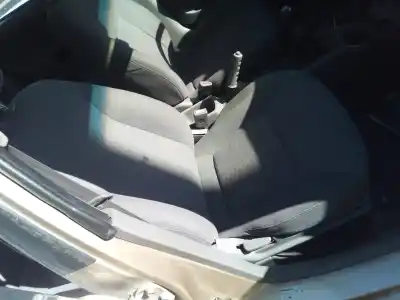 Veículo de Sucata kia rio ipanema berlina do ano 2004 alimentado ga3d