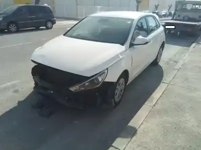 Scrapping Vehicle hyundai i30 (pd) essence of the year 2018 powered d4fe