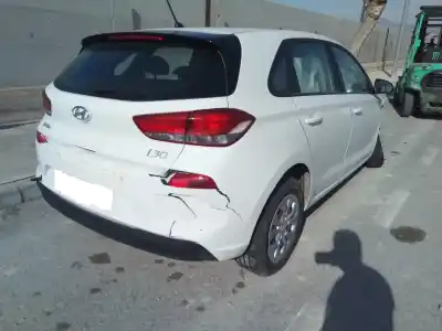 Scrapping Vehicle hyundai i30 (pd) essence of the year 2018 powered d4fe
