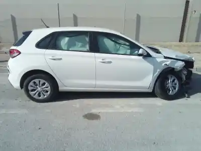 Scrapping Vehicle hyundai i30 (pd) essence of the year 2018 powered d4fe