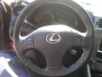 Veículo de Sucata lexus is200 (ds2/is2) 220d do ano 2008 alimentado 24d-fhv