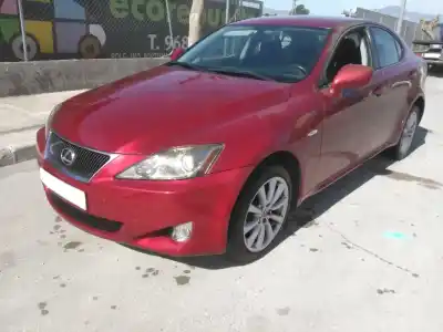 Veículo de Sucata lexus is200 (ds2/is2) 220d do ano 2008 alimentado 24d-fhv