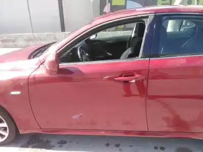 Veículo de Sucata lexus is200 (ds2/is2) 220d do ano 2008 alimentado 24d-fhv