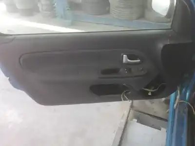 Здавання транспортного засобу renault clio ii fase ii (b/cb0) authentique року 2004 потужний k4j