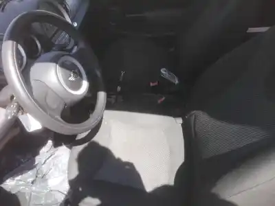 Здавання транспортного засобу mini mini (r56) one року 2001 потужний g/n12b14a