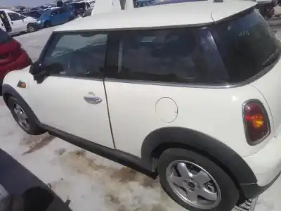 Здавання транспортного засобу mini mini (r56) one року 2001 потужний g/n12b14a