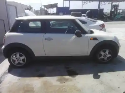 Здавання транспортного засобу mini mini (r56) one року 2001 потужний g/n12b14a