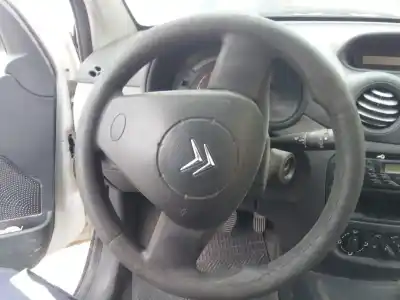 Veículo de Sucata citroen c2 empresa do ano 2005 alimentado 8hz