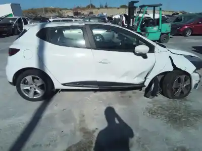 Veículo de Sucata renault clio iv zen do ano 2001 alimentado k9k e6