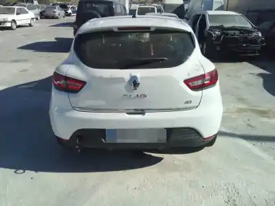 Veículo de Sucata renault clio iv zen do ano 2001 alimentado k9k e6