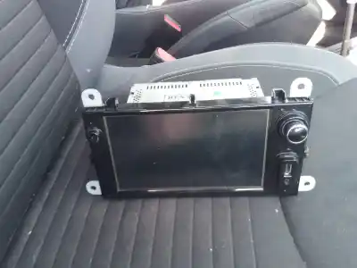 Veículo de Sucata renault clio iv zen do ano 2001 alimentado k9k e6