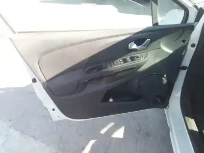 Veículo de Sucata renault clio iv zen do ano 2001 alimentado k9k e6