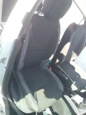 Veículo de Sucata renault clio iv zen do ano 2001 alimentado k9k e6