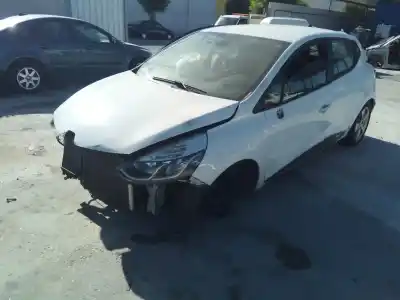 Veículo de Sucata renault clio iv zen do ano 2001 alimentado k9k e6