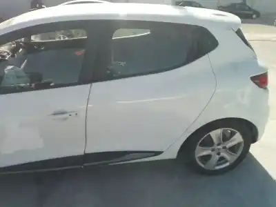 Veículo de Sucata renault clio iv zen do ano 2001 alimentado k9k e6