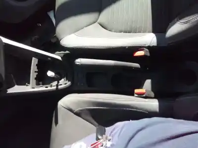 Veículo de Sucata renault clio iv zen do ano 2001 alimentado k9k e6