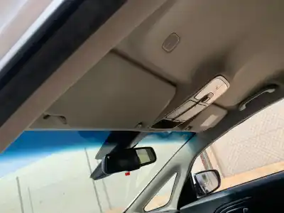 Véhicule à la ferraille kia carens iv 1.7 crdi de l'année 2001 alimenté d4fd