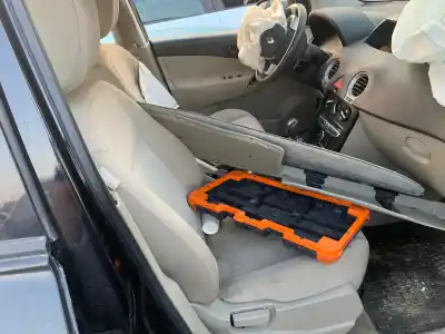 Scrapping Vehicle renault koleos dynamique pack2 of the year 2001 powered 