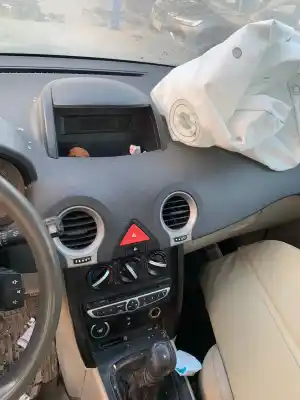 Scrapping Vehicle renault koleos dynamique pack2 of the year 2001 powered 