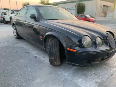 Vehículo de desguace jaguar                                             s-type                                                                                                                                                                                                                                                     4.2 v8 r 396 cv / 291 kw                                                                                                                                                                                                                                   del año 2001 con motor aj8ft