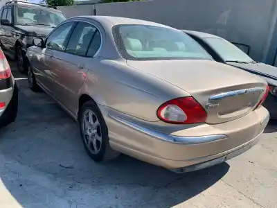 Scrapping Vehicle jaguar x-type 2.0 v6 of the year 2003 powered 