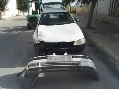 Veículo de Sucata seat ibiza (6k1) free sky do ano 2000 alimentado akk