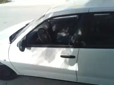 Veículo de Sucata seat ibiza (6k1) free sky do ano 2000 alimentado akk