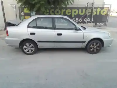 Veicolo di demolizione HYUNDAI ACCENT (LC) L CRDi dell'anno 2006 alimentato D3EA